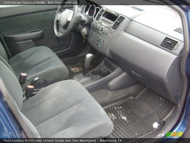 Blue Onyx / Charcoal 2009 Nissan Versa 1.6 Sedan