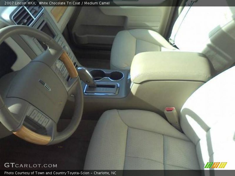 White Chocolate Tri Coat / Medium Camel 2007 Lincoln MKX