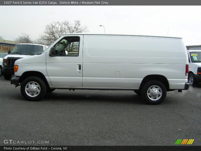 Oxford White / Medium Flint Grey 2007 Ford E Series Van E150 Cargo