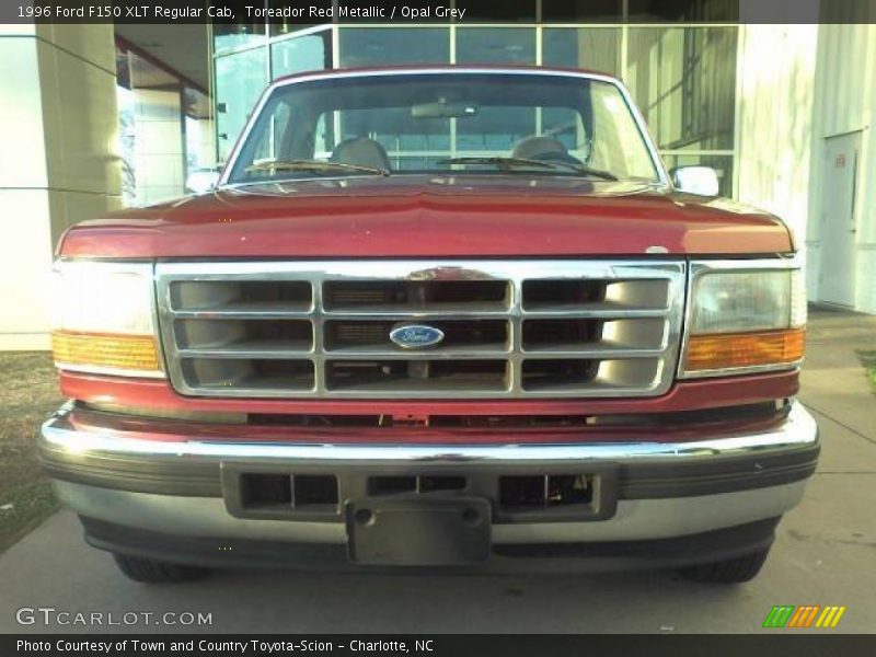 Toreador Red Metallic / Opal Grey 1996 Ford F150 XLT Regular Cab