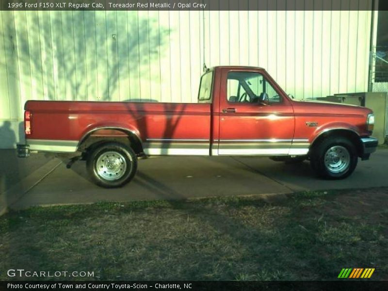 Toreador Red Metallic / Opal Grey 1996 Ford F150 XLT Regular Cab