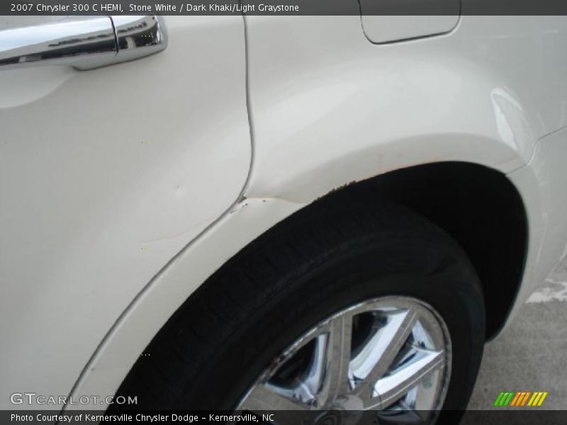 Stone White / Dark Khaki/Light Graystone 2007 Chrysler 300 C HEMI