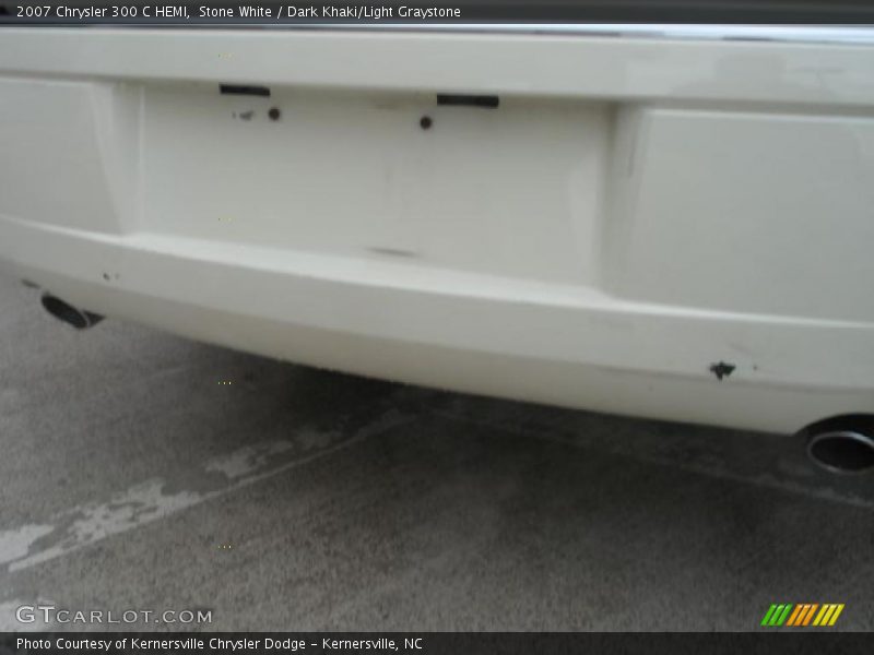 Stone White / Dark Khaki/Light Graystone 2007 Chrysler 300 C HEMI