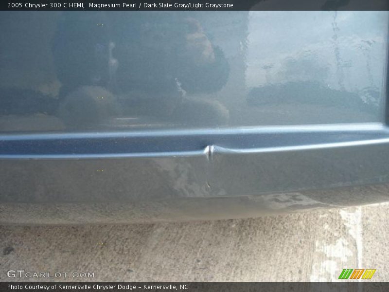 Magnesium Pearl / Dark Slate Gray/Light Graystone 2005 Chrysler 300 C HEMI