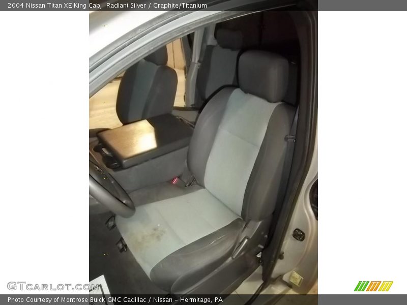 Radiant Silver / Graphite/Titanium 2004 Nissan Titan XE King Cab
