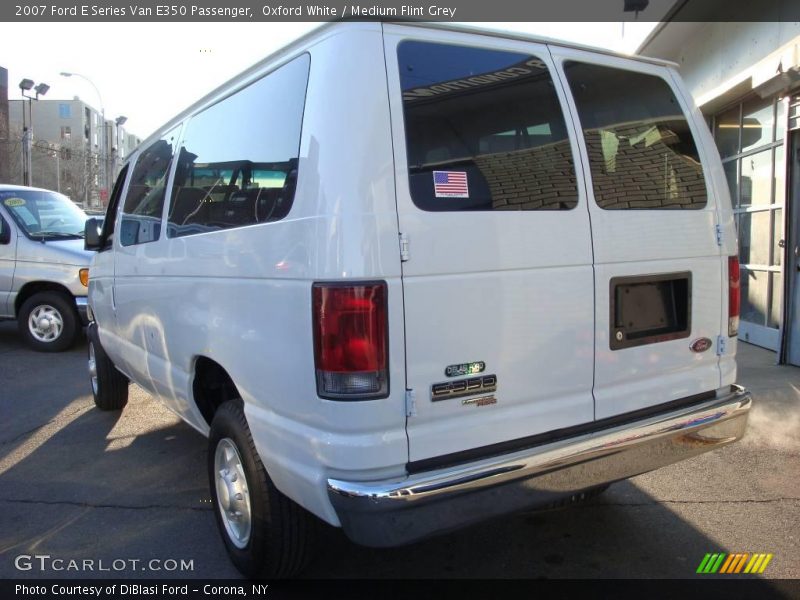 Oxford White / Medium Flint Grey 2007 Ford E Series Van E350 Passenger