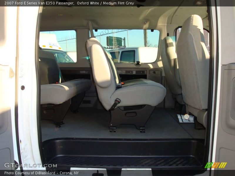 Oxford White / Medium Flint Grey 2007 Ford E Series Van E350 Passenger