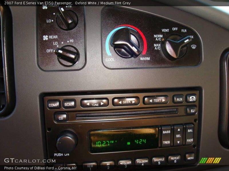 Oxford White / Medium Flint Grey 2007 Ford E Series Van E350 Passenger
