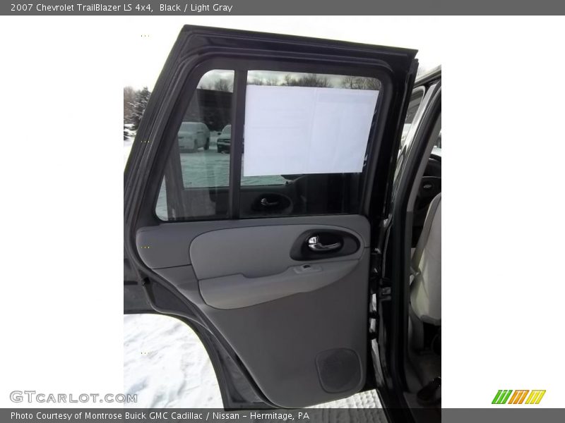 Black / Light Gray 2007 Chevrolet TrailBlazer LS 4x4