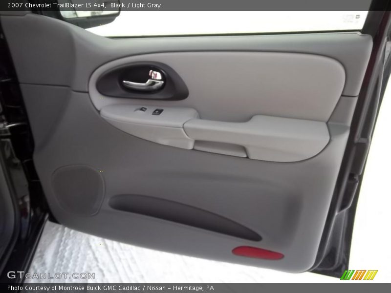 Black / Light Gray 2007 Chevrolet TrailBlazer LS 4x4