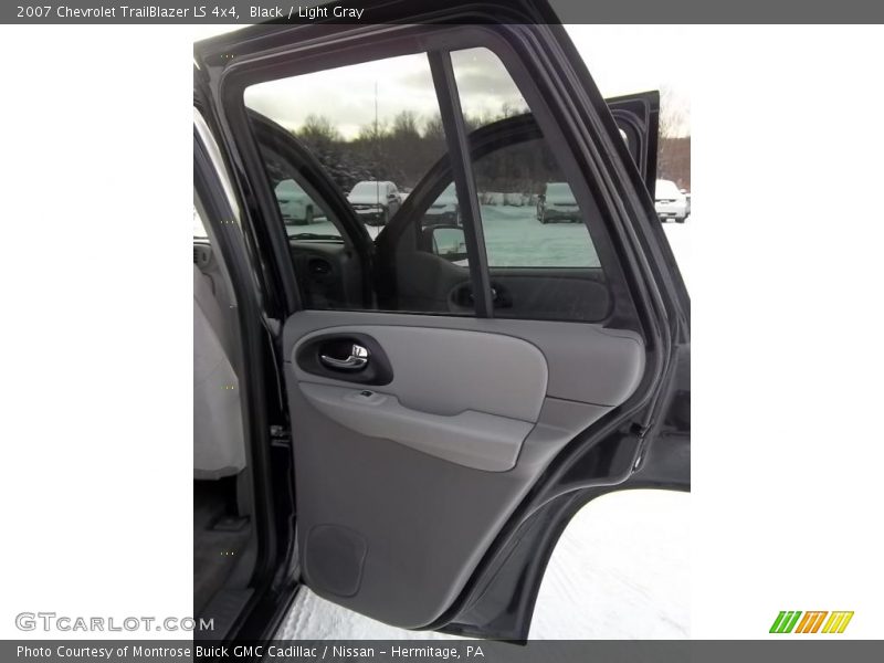 Black / Light Gray 2007 Chevrolet TrailBlazer LS 4x4