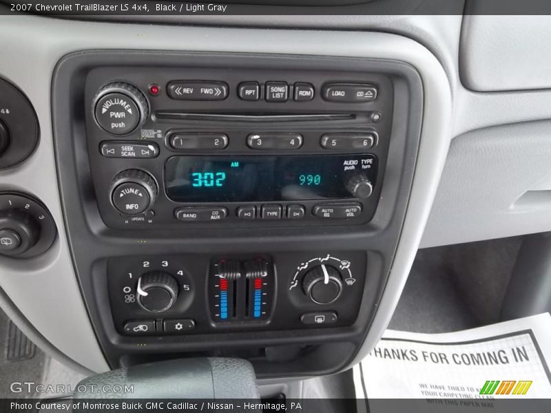 Black / Light Gray 2007 Chevrolet TrailBlazer LS 4x4