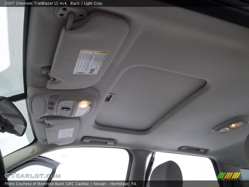 Black / Light Gray 2007 Chevrolet TrailBlazer LS 4x4