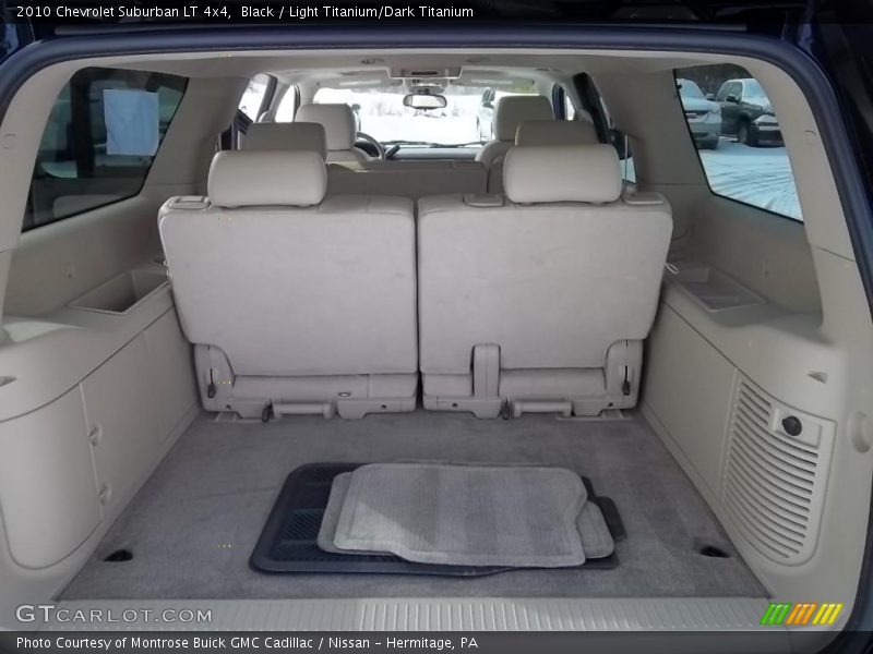 Black / Light Titanium/Dark Titanium 2010 Chevrolet Suburban LT 4x4