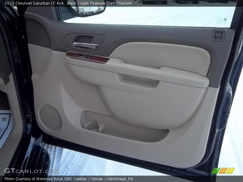 Black / Light Titanium/Dark Titanium 2010 Chevrolet Suburban LT 4x4