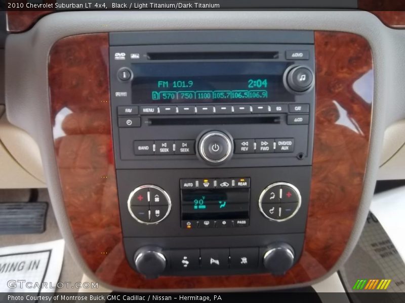 Black / Light Titanium/Dark Titanium 2010 Chevrolet Suburban LT 4x4