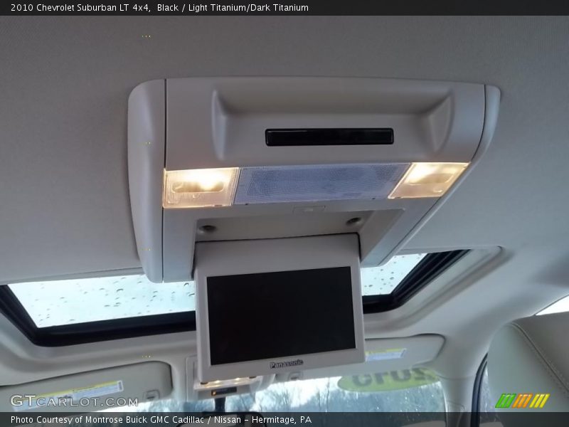 Black / Light Titanium/Dark Titanium 2010 Chevrolet Suburban LT 4x4
