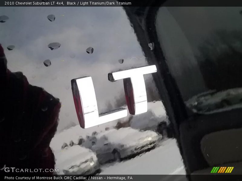 Black / Light Titanium/Dark Titanium 2010 Chevrolet Suburban LT 4x4