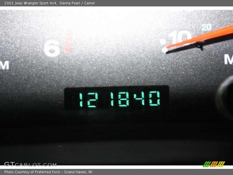 Sienna Pearl / Camel 2001 Jeep Wrangler Sport 4x4
