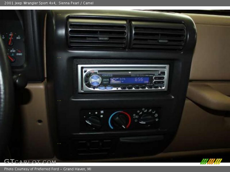 Sienna Pearl / Camel 2001 Jeep Wrangler Sport 4x4