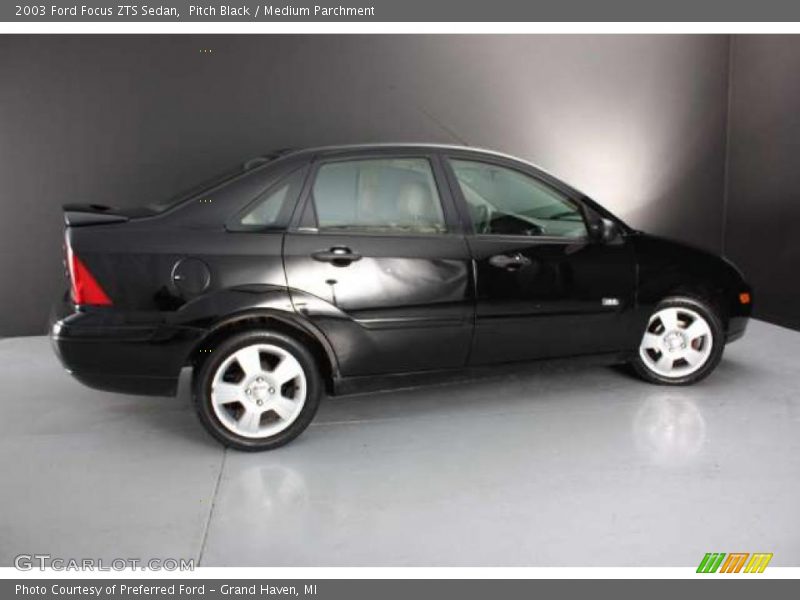 Pitch Black / Medium Parchment 2003 Ford Focus ZTS Sedan