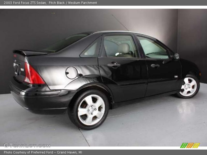 Pitch Black / Medium Parchment 2003 Ford Focus ZTS Sedan