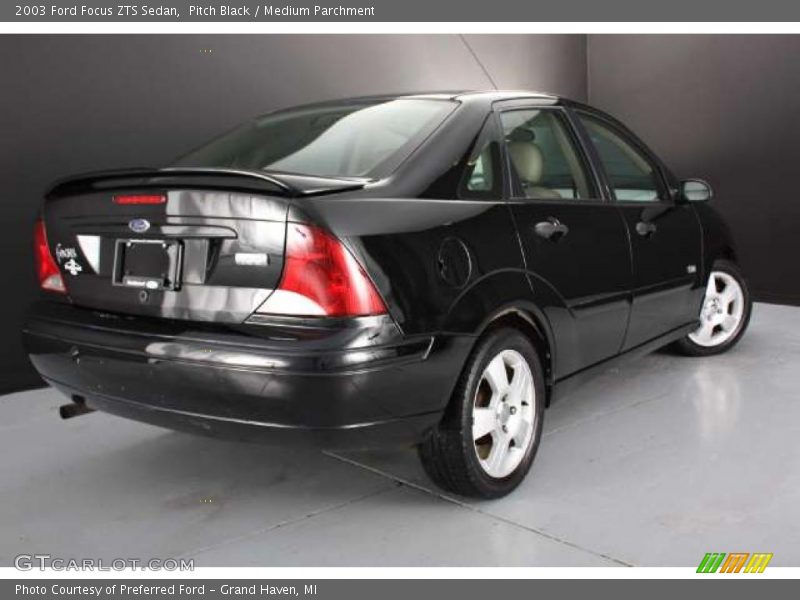 Pitch Black / Medium Parchment 2003 Ford Focus ZTS Sedan