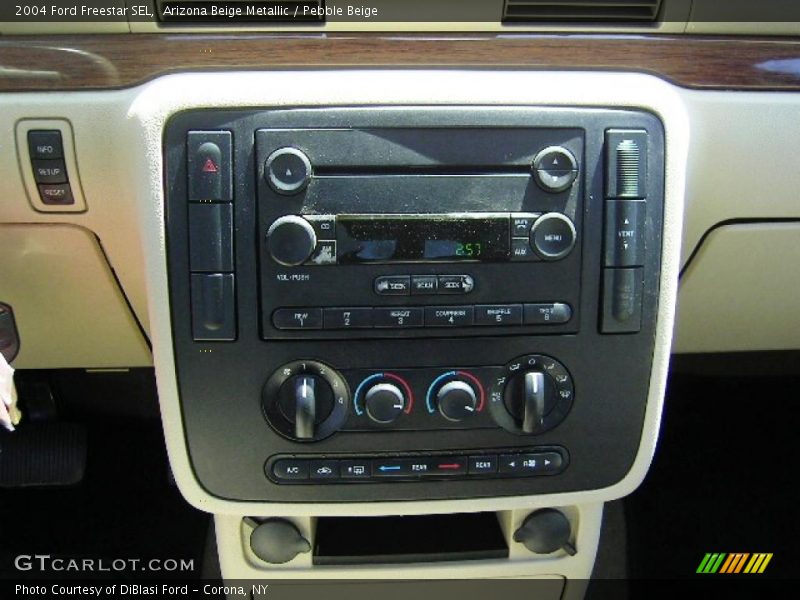 Arizona Beige Metallic / Pebble Beige 2004 Ford Freestar SEL