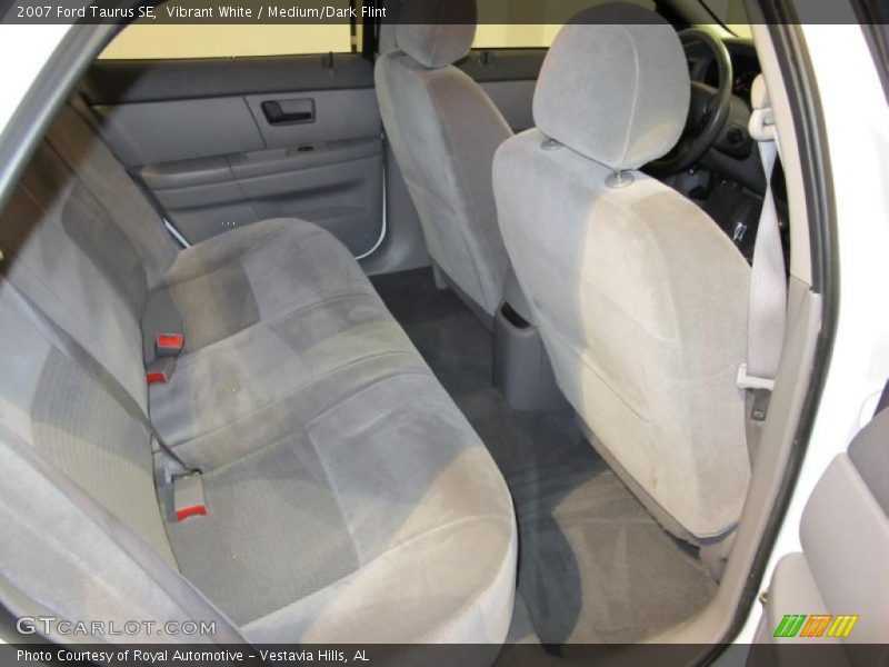 Vibrant White / Medium/Dark Flint 2007 Ford Taurus SE