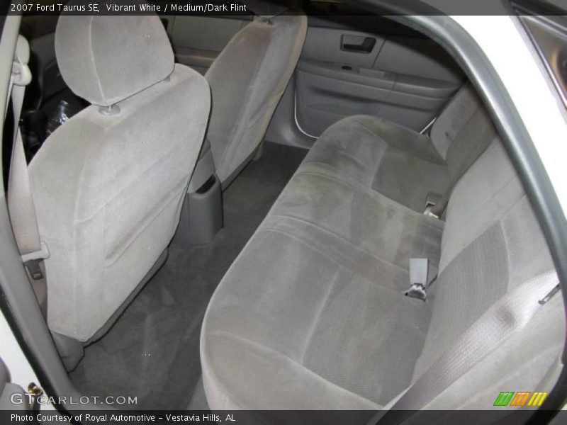 Vibrant White / Medium/Dark Flint 2007 Ford Taurus SE