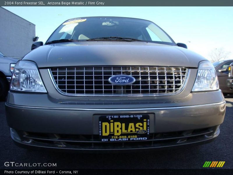 Arizona Beige Metallic / Flint Grey 2004 Ford Freestar SEL