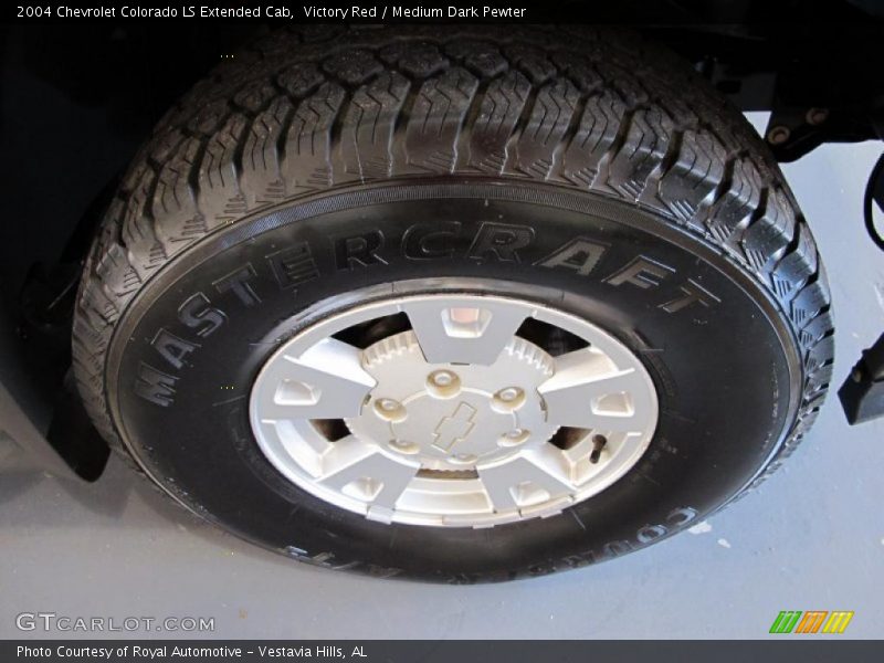 Victory Red / Medium Dark Pewter 2004 Chevrolet Colorado LS Extended Cab