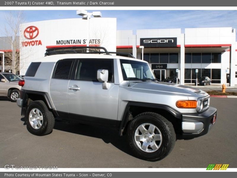 Titanium Metallic / Dark Charcoal 2007 Toyota FJ Cruiser 4WD