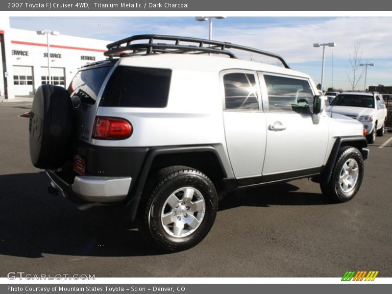 Titanium Metallic / Dark Charcoal 2007 Toyota FJ Cruiser 4WD