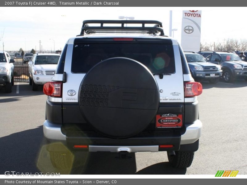 Titanium Metallic / Dark Charcoal 2007 Toyota FJ Cruiser 4WD