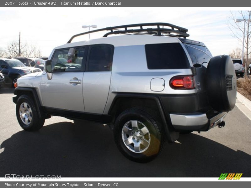 Titanium Metallic / Dark Charcoal 2007 Toyota FJ Cruiser 4WD