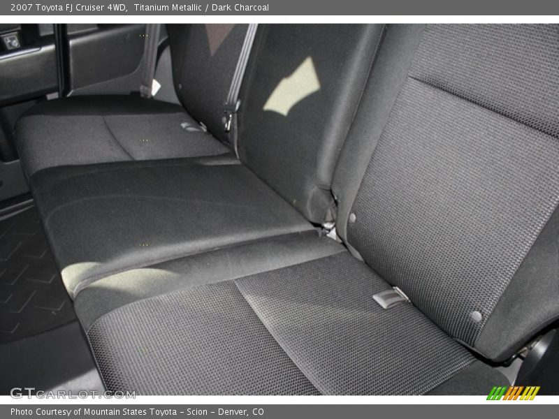 Titanium Metallic / Dark Charcoal 2007 Toyota FJ Cruiser 4WD