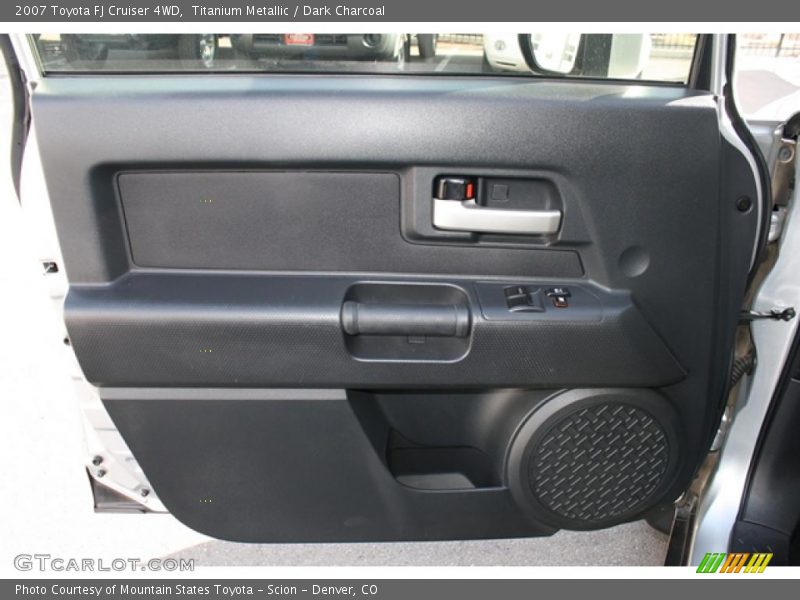 Titanium Metallic / Dark Charcoal 2007 Toyota FJ Cruiser 4WD