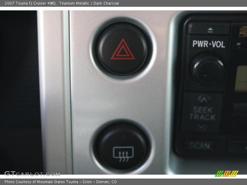 Titanium Metallic / Dark Charcoal 2007 Toyota FJ Cruiser 4WD