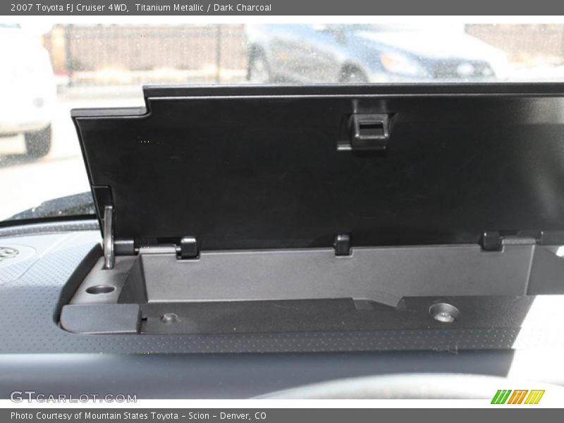 Titanium Metallic / Dark Charcoal 2007 Toyota FJ Cruiser 4WD