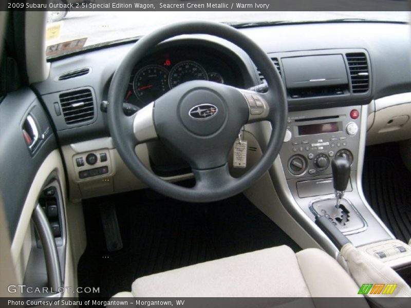 Seacrest Green Metallic / Warm Ivory 2009 Subaru Outback 2.5i Special Edition Wagon