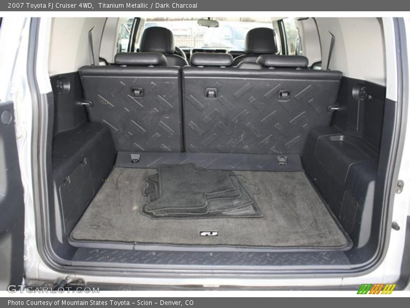 Titanium Metallic / Dark Charcoal 2007 Toyota FJ Cruiser 4WD