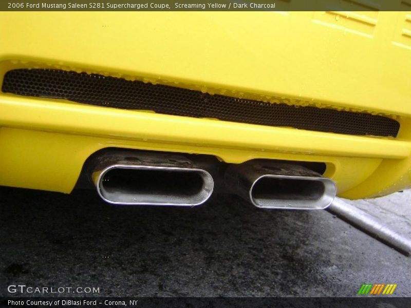 Screaming Yellow / Dark Charcoal 2006 Ford Mustang Saleen S281 Supercharged Coupe