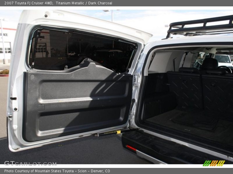 Titanium Metallic / Dark Charcoal 2007 Toyota FJ Cruiser 4WD