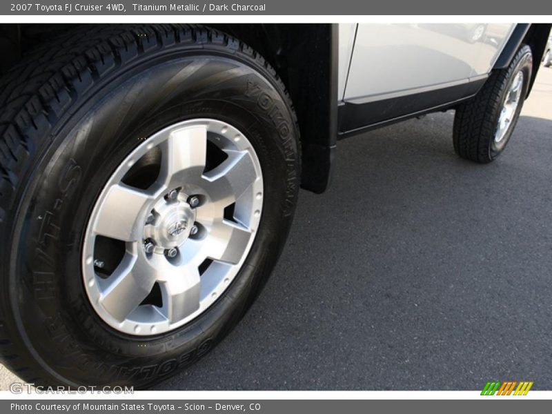 Titanium Metallic / Dark Charcoal 2007 Toyota FJ Cruiser 4WD