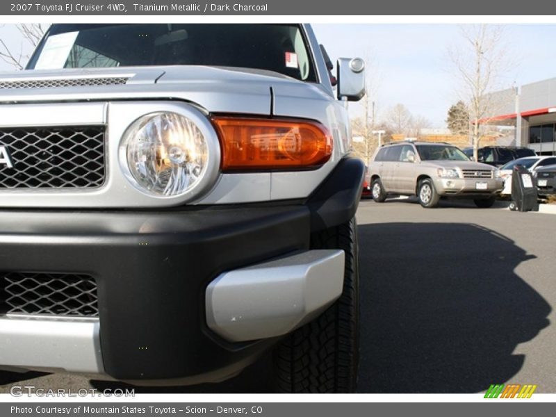 Titanium Metallic / Dark Charcoal 2007 Toyota FJ Cruiser 4WD