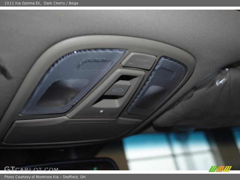 Dark Cherry / Beige 2011 Kia Optima EX
