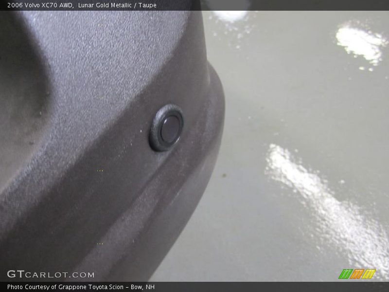 Lunar Gold Metallic / Taupe 2006 Volvo XC70 AWD