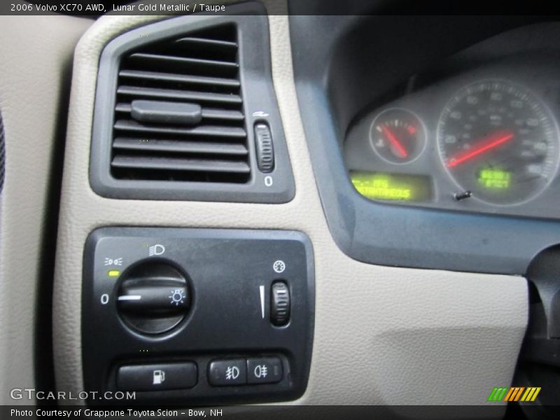 Lunar Gold Metallic / Taupe 2006 Volvo XC70 AWD