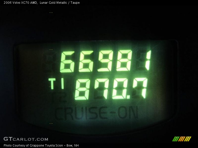 Lunar Gold Metallic / Taupe 2006 Volvo XC70 AWD